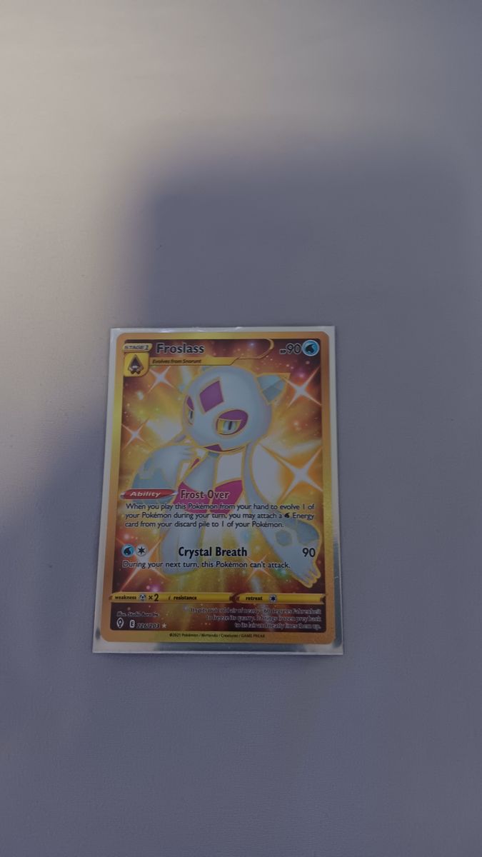 Pokemon Froslass 072/203 Gold Secret Rare Card Evolving Skies