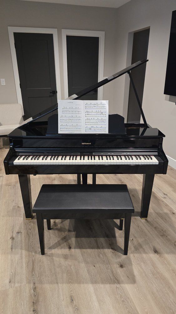 Roland CG-1 Baby Grand Electric Piano