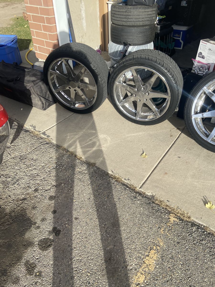Chevy and gmc rims 22’