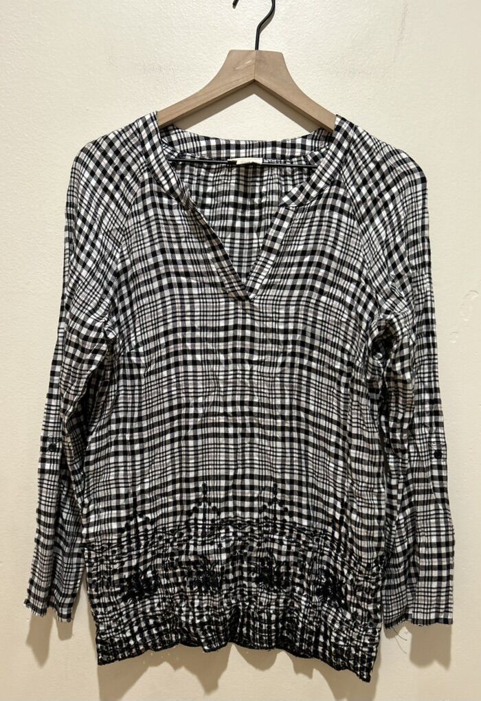 Tribal Jeans Embroidered Hem Black & White Top