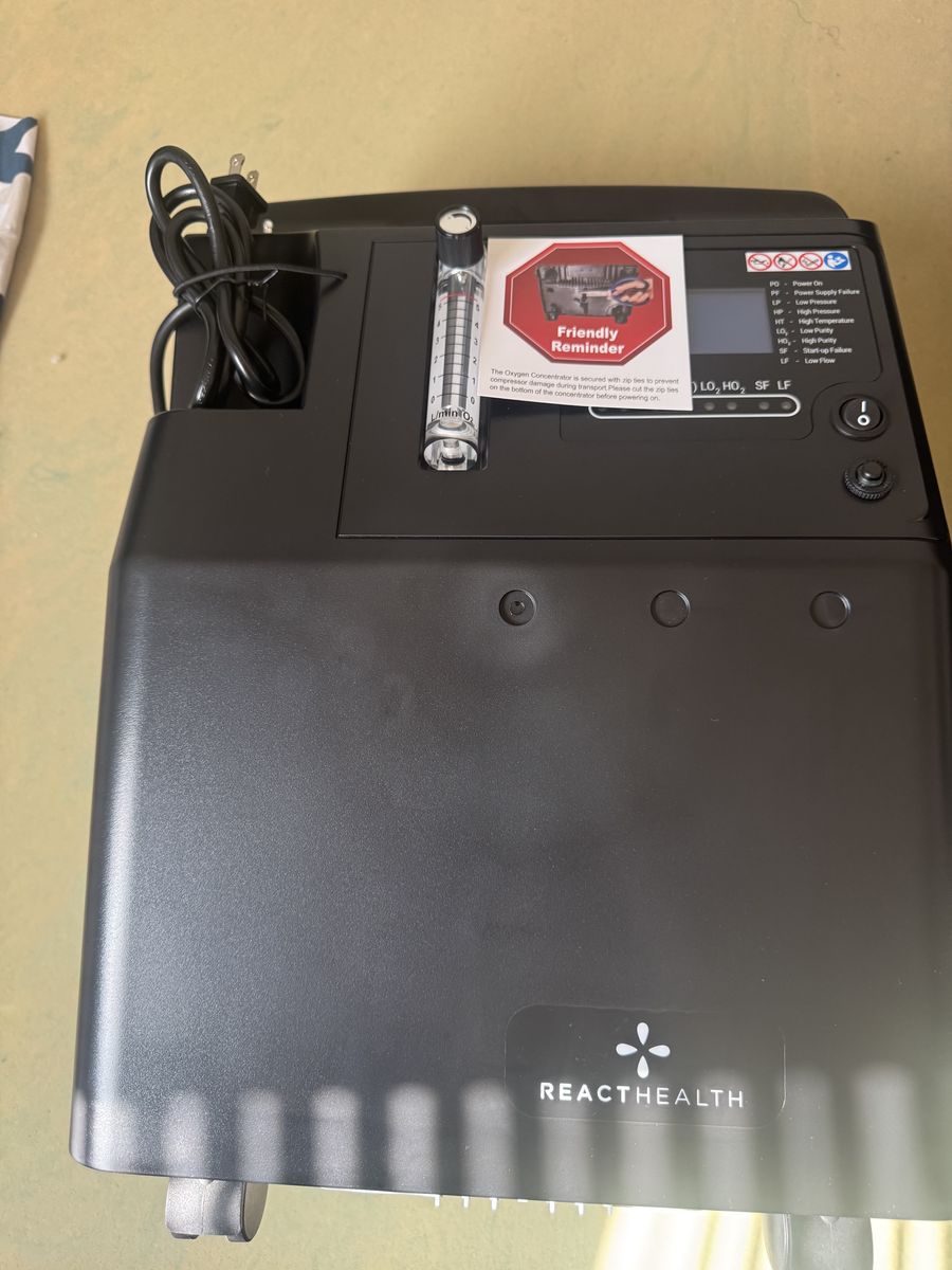REACTHEALTH Portable Oxygen Concentrator - New in Box with Accessories