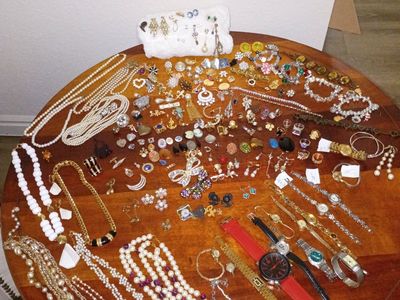 Jewelry lot