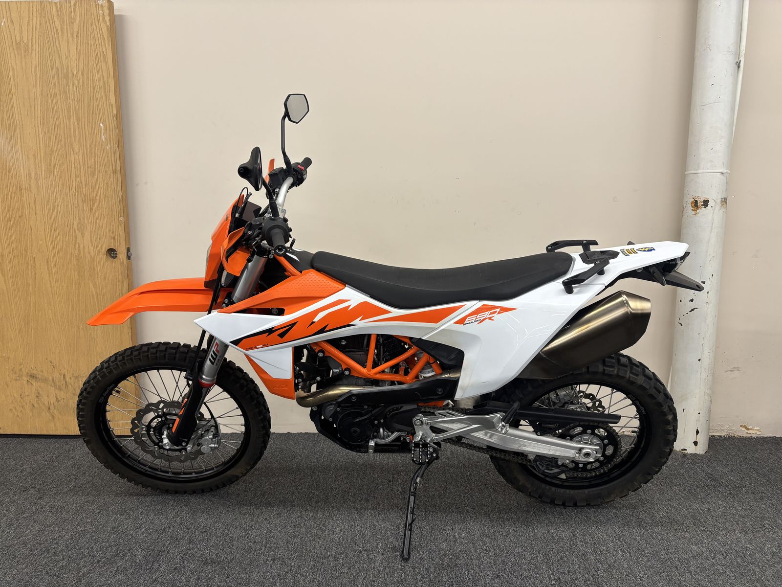 2026 KTM 690 ENDURO R
