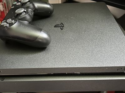 PS4 Slim 1TB