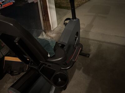 The Gym-Grade LifeFitness 9500HR Recumbent Bike