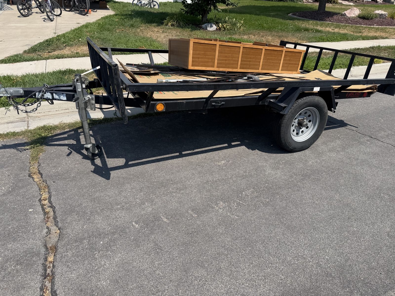 Echo Single-Axle Utility Trailer 