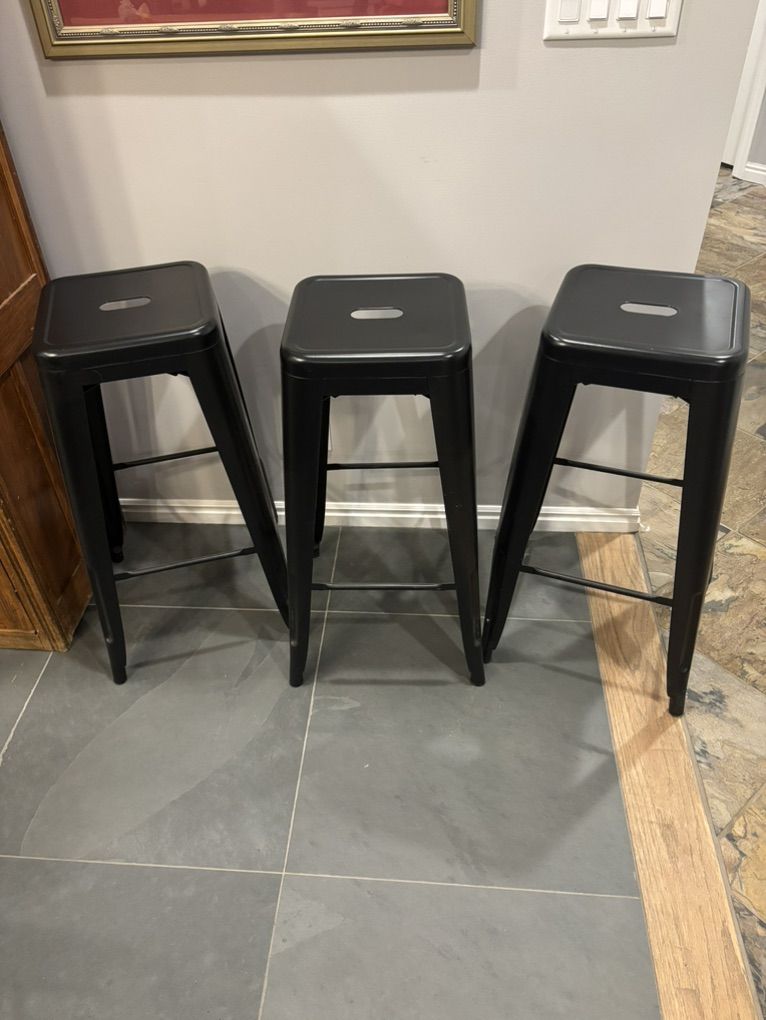 Set of 3 New Black Metal Barstools / Bar Stools