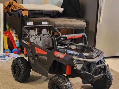 Parent control 4 wheel lock kids car