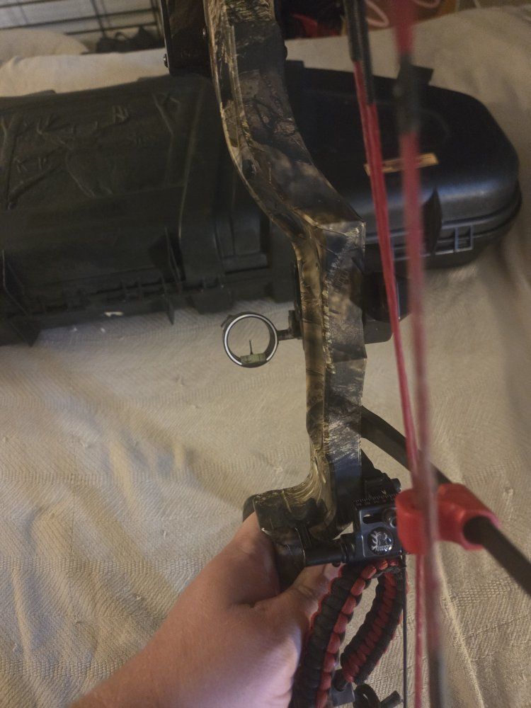 Used PSE Beast Compound Bow with B-Stinger Stabilizer & The Hogg Father Sight - Camo 29-33 inch draw 80 lbs limbs 550 obo