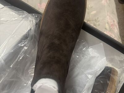 LOCKHART MINI LUG SUEDE CHELSEA BOOTS