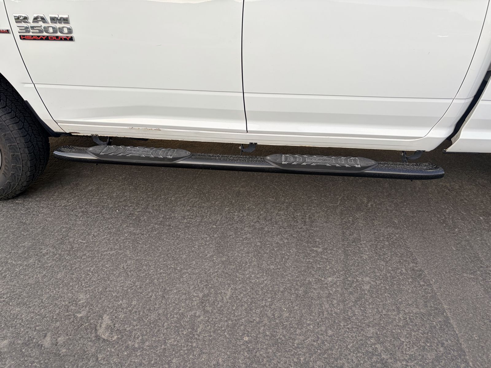 RAM 3500 Heavy Duty Lund Truck Running Boards/Side Steps, Black