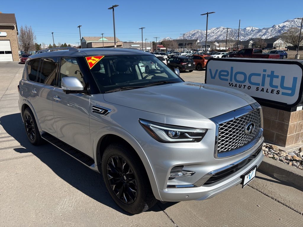 2021 Infiniti QX80 Luxe