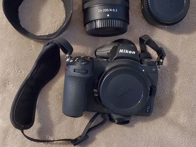 Nikon Z6 camrea package