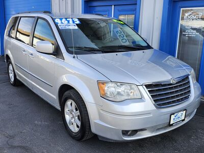 2010 CHRYSLER TOWN AND COUNTRY Touring