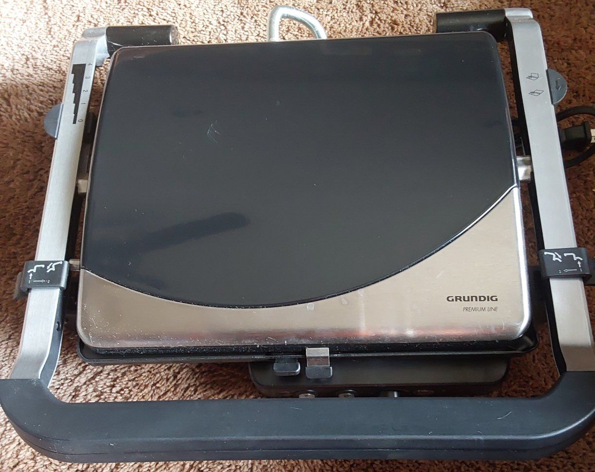 Grundig Contact Grill, Premium Line.