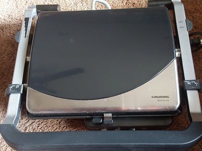 Grundig Contact Grill, Premium Line.