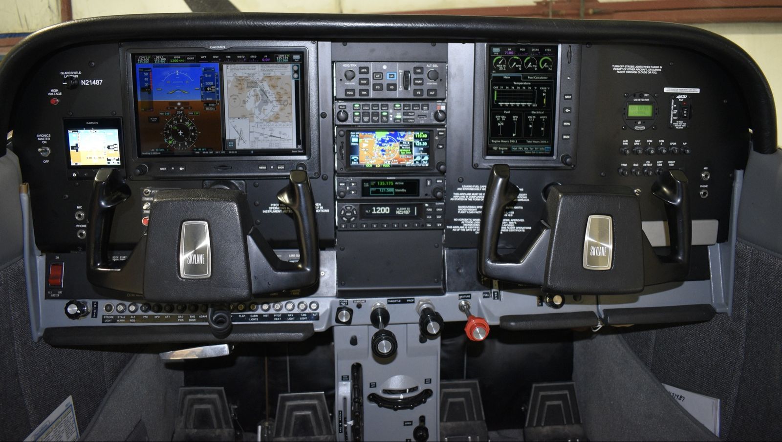 Main image 13