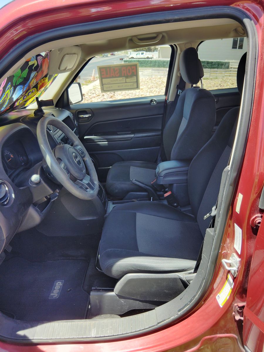 Main image 8