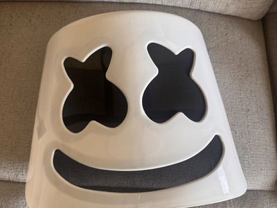 Marshmallow costume face