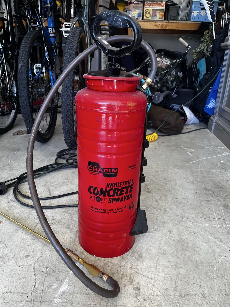 Industrial concrete sprayer