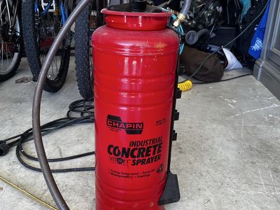 Industrial concrete sprayer