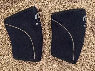 NISACK Knee Sleeves Black Medium Size Support Pair