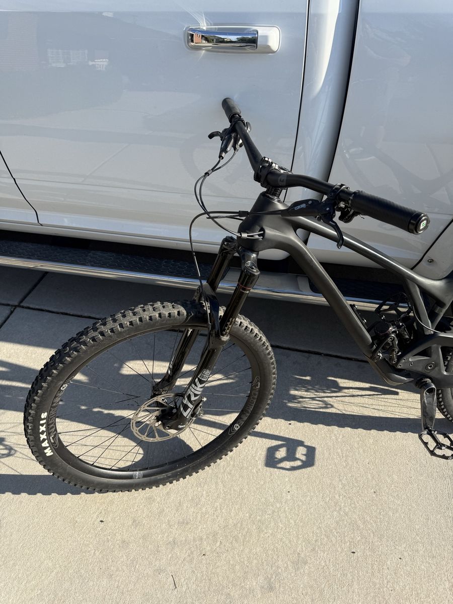 Evil Offering XL Carbon Fiber 29”