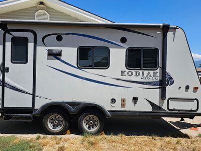 Camping Trailer - Kodiak Ultra Lite