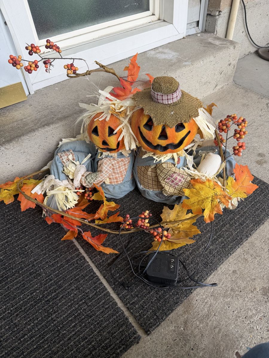 Light Up Scarecrow Pumpkin Fall Decor Couple