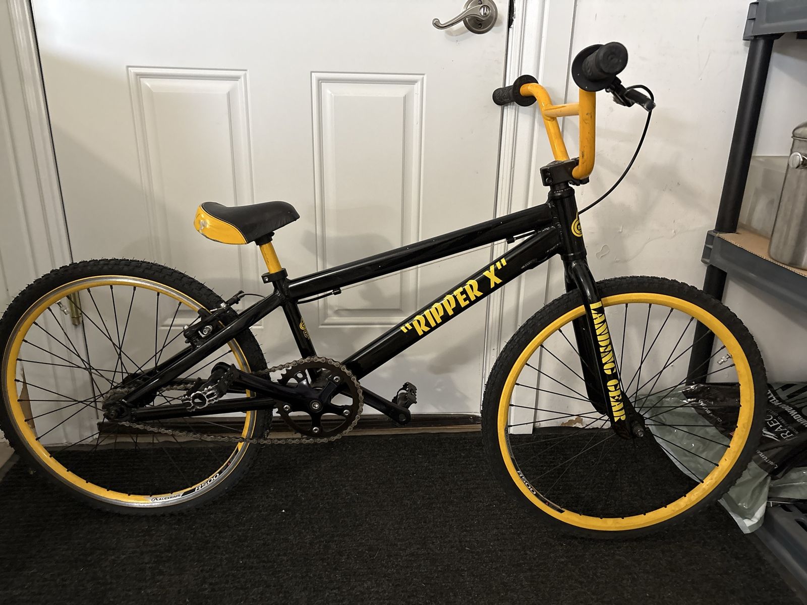 2013 SE Racing Ripper X 20" BMX Bike - Black & Yellow