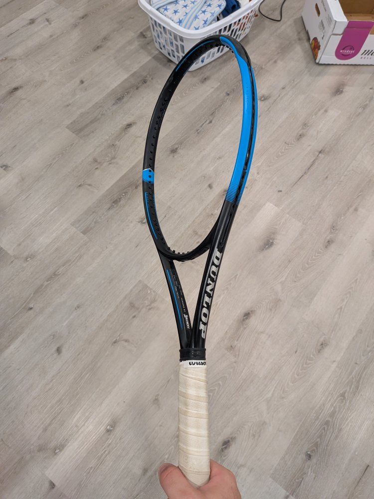 Dunlop FX 500 Tour Tennis Racquet 16x19 unstrung