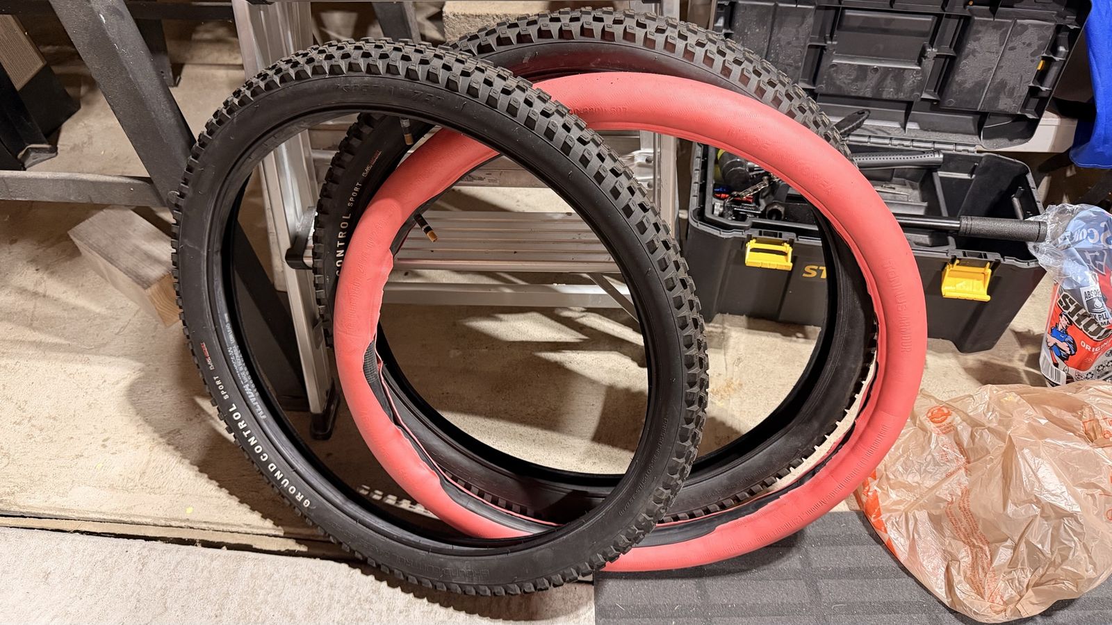 Specialized ground control 24 x 2.35 tires with tannus armour and tube