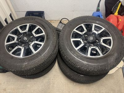 Toyota Tundra Wheels (OEM Rims + Michelin LTX A/T2 ALL SEASON SNOW Rated Tires) 18" Nearly New (set of 4 or 5)