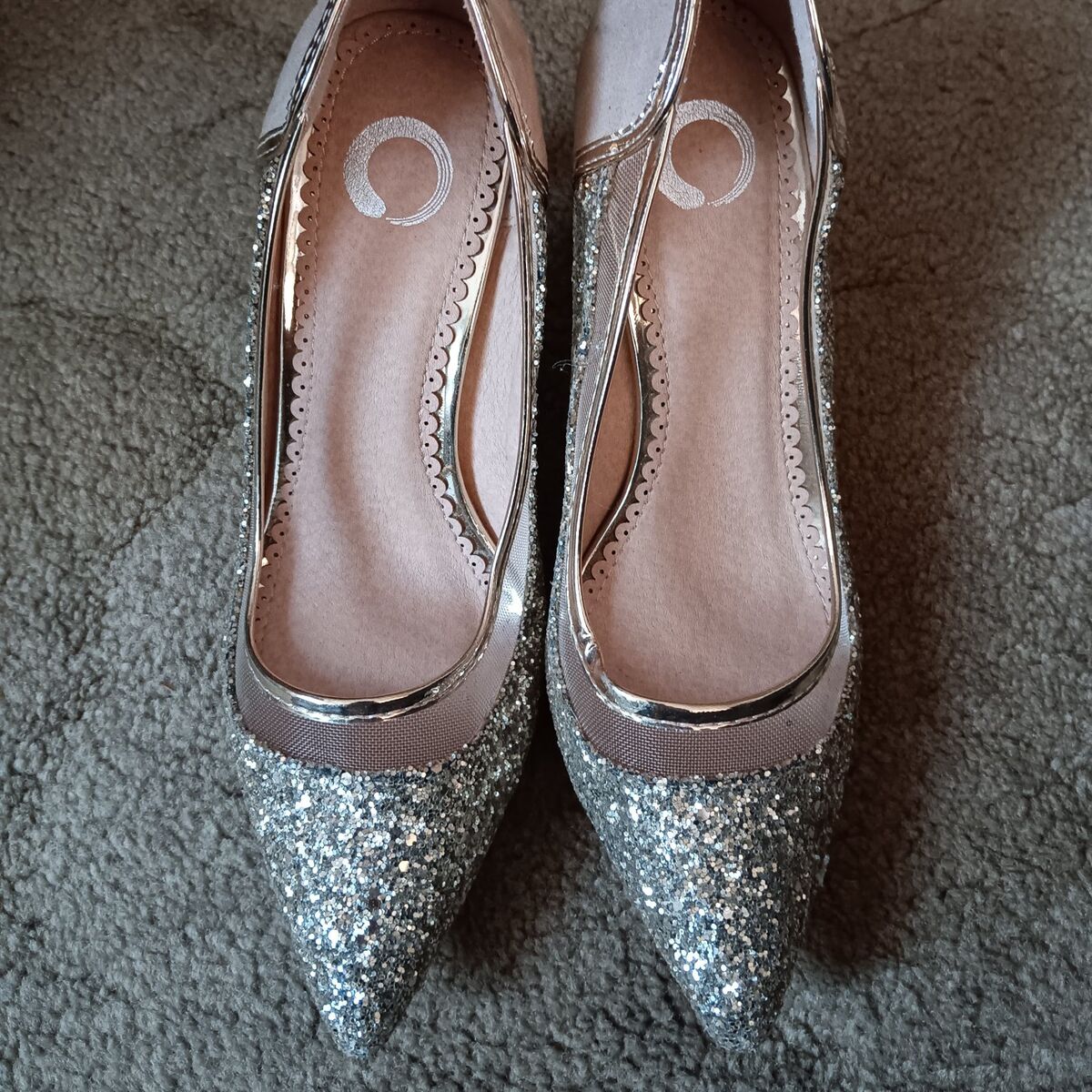 Excellent Condition Journee Collection Heels 5.5