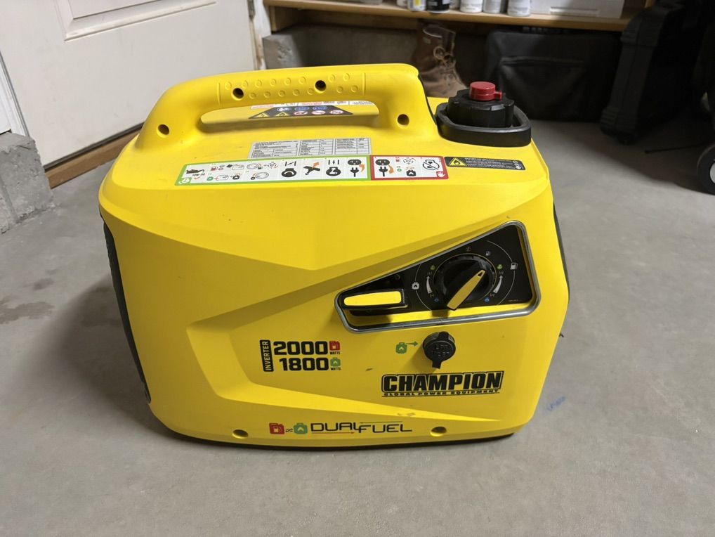Champion Dual Fuel 2000 Inverter Generator