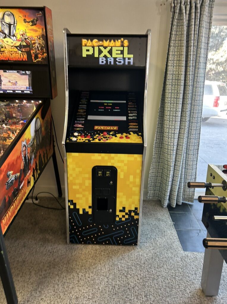 Pac-man Pixel Bash stand Up Arcade