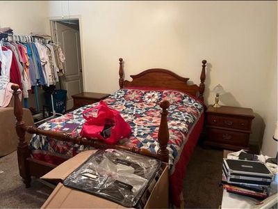Bedroom set