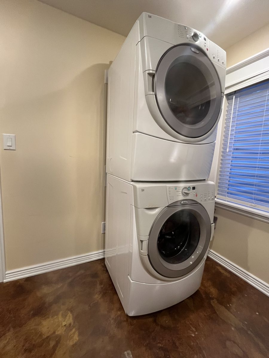 Whirlpool Duet washer and dryer 