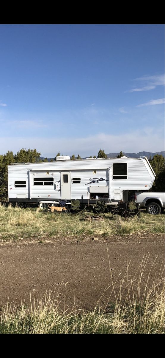 2005 Forest River Sierra 5th Wheel Toy Hauler