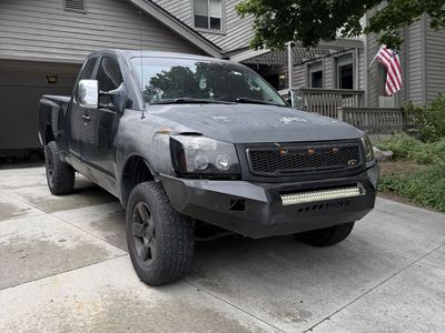 2004 Nissan Titan SE