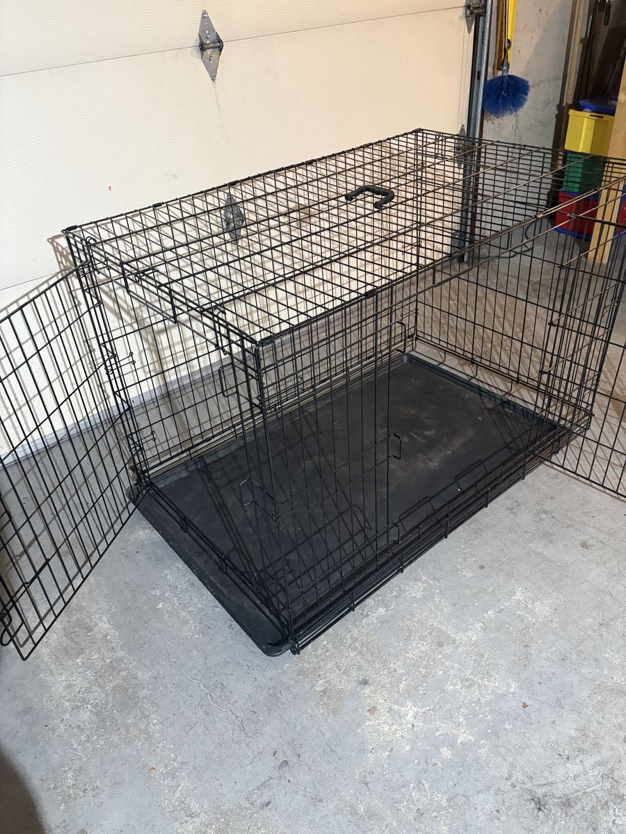 Extra-Large Double Door Dog Crate W/ Tray