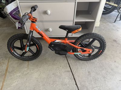 KTM Stacyc 16