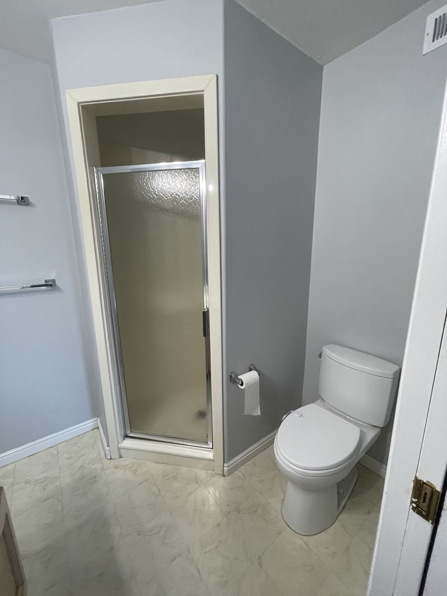 Main image 7