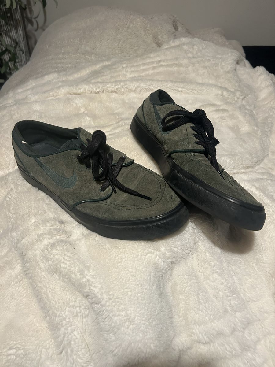 Nike Stefan Janoski Skate Shoes - Green Suede, Black Soles - Men's Size 9