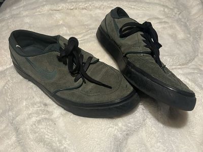 Nike Stefan Janoski Skate Shoes - Green Suede, Black Soles - Men's Size 9