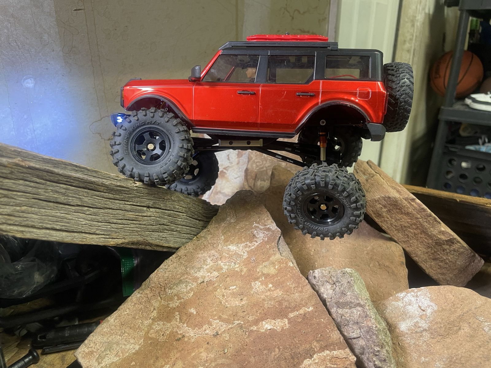 Axial SCX 24 Branco