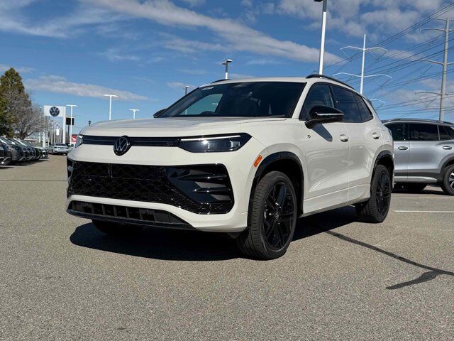 2026 Volkswagen Tiguan SE R-Line Black 4Motion