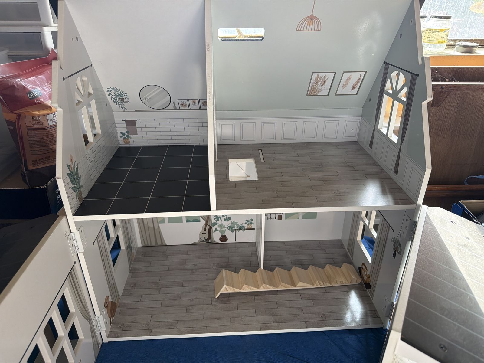 Main image 2