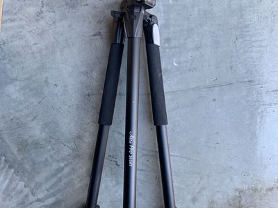 Alta Pro 263AT Tripod