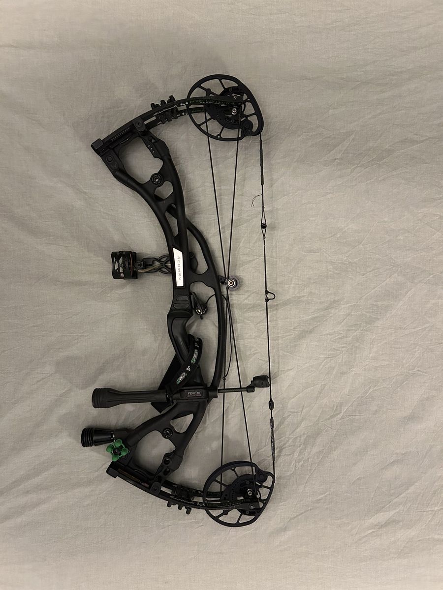 HOYT Redwrx RX5 Bone Collector Edition